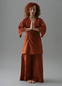 Yoga Alliance® Italia - Tadasana Dott.ssa Lorena Pajalunga 